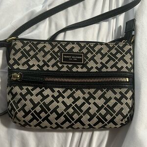 Tommy Hilfiger bag